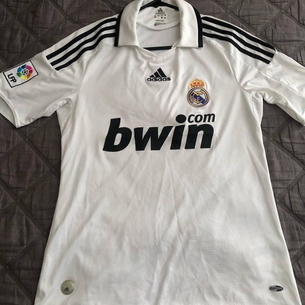 2008-09 Real Madrid Jersey - Men’s (Small)